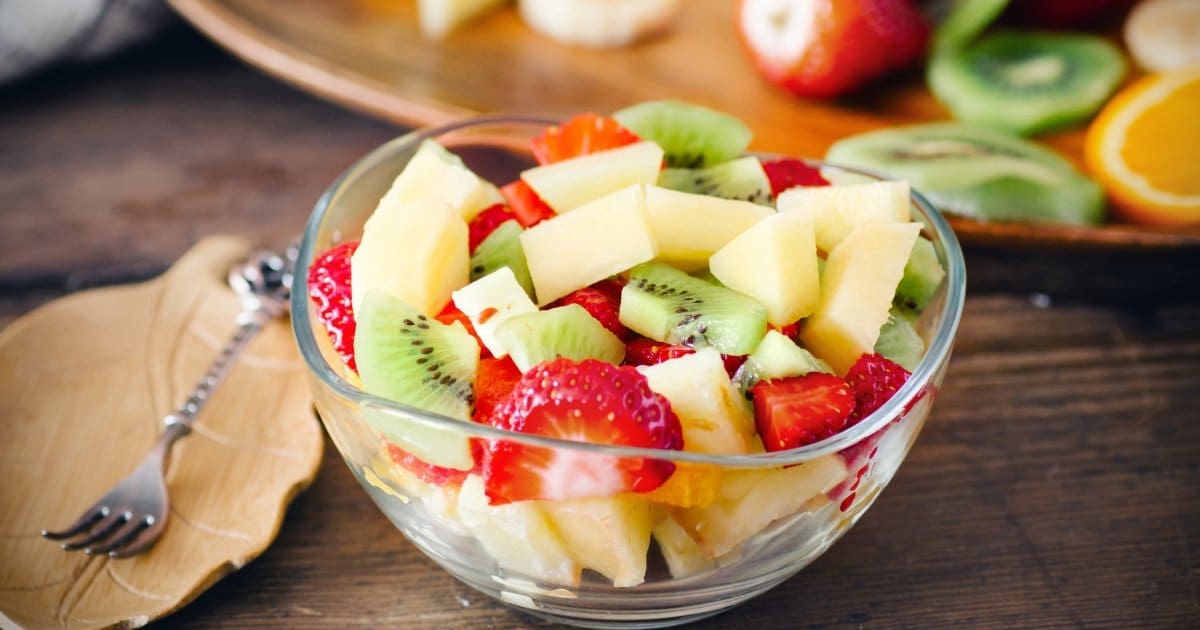 découvrez pourquoi certains fruits sont à éviter le soir pour une digestion optimale et un sommeil de qualité. apprenez quels aliments privilégier dans votre alimentation nocturne.
