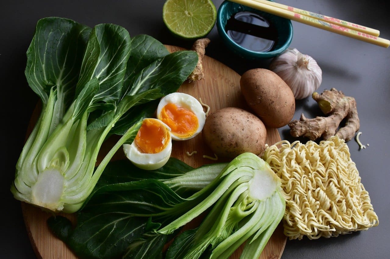 découvrez des astuces et recettes pour manger sainement sans dépasser votre budget. apprenez à choisir des aliments nutritifs et abordables pour une alimentation équilibrée, tout en préservant votre portefeuille.