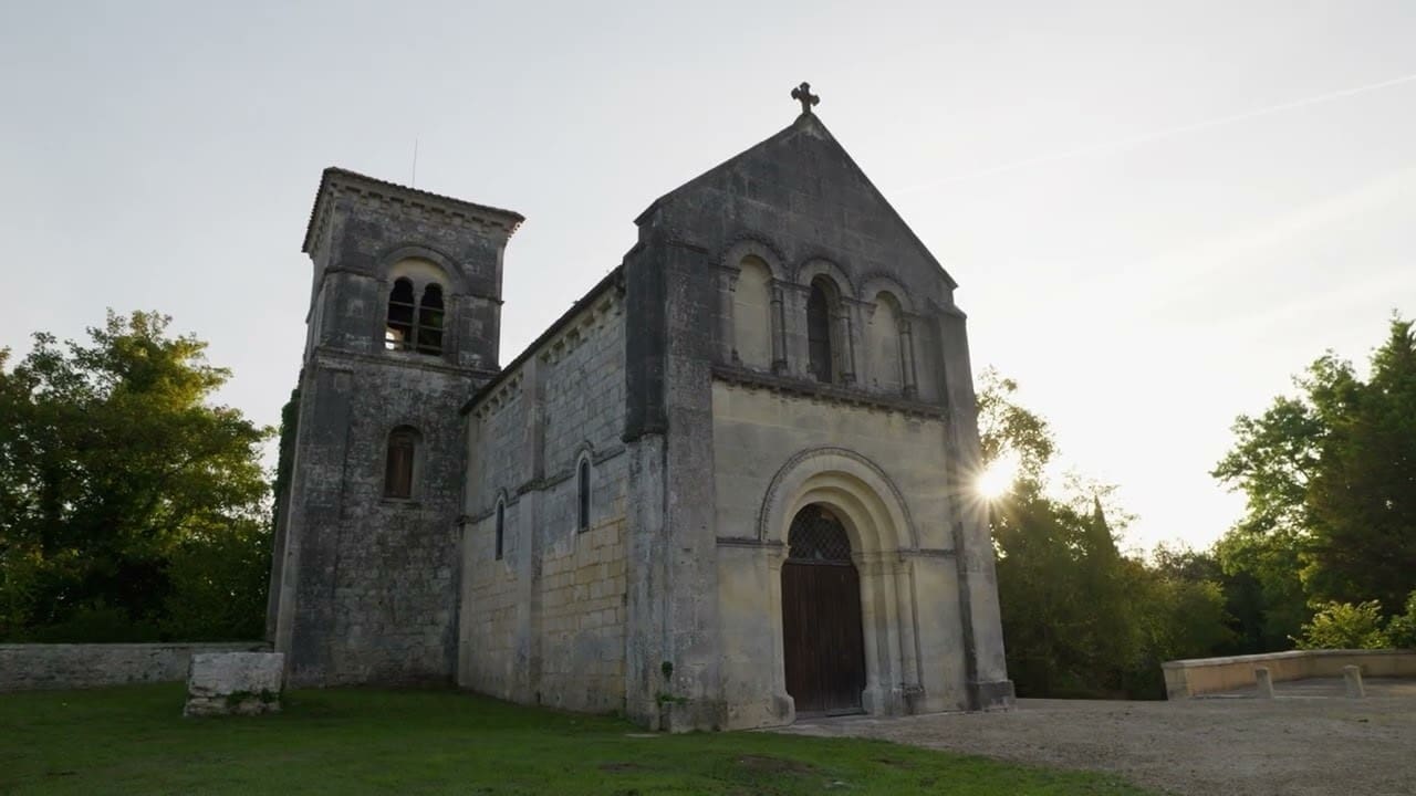 découvrez le gr4 en charente-maritime, un sentier de randonnée exceptionnel qui vous fait explorer des paysages variés, des côtes atlantiques aux charmants villages. parfait pour les amateurs de nature et de patrimoine, vivez une expérience inoubliable au cœur de cette région dynamique.