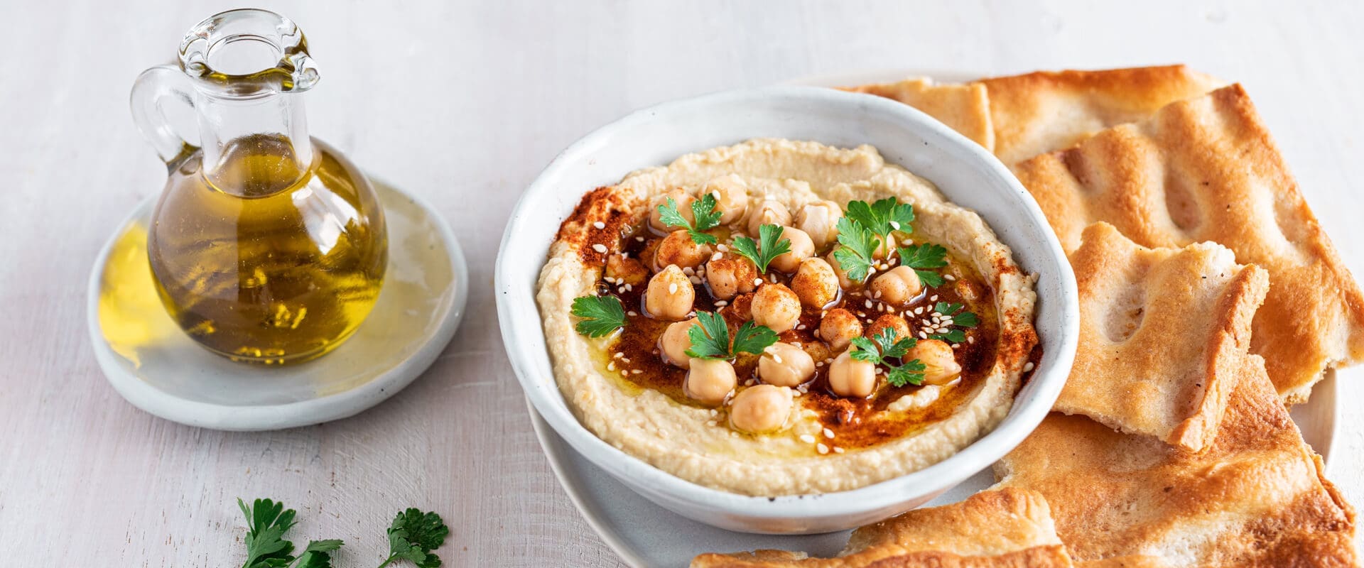 découvrez notre recette de houmous d'été, légère et rafraîchissante, parfaite pour vos apéritifs ensoleillés. savourez des ingrédients frais et idéalement assaisonnés pour éveiller vos papilles lors de vos repas en plein air.