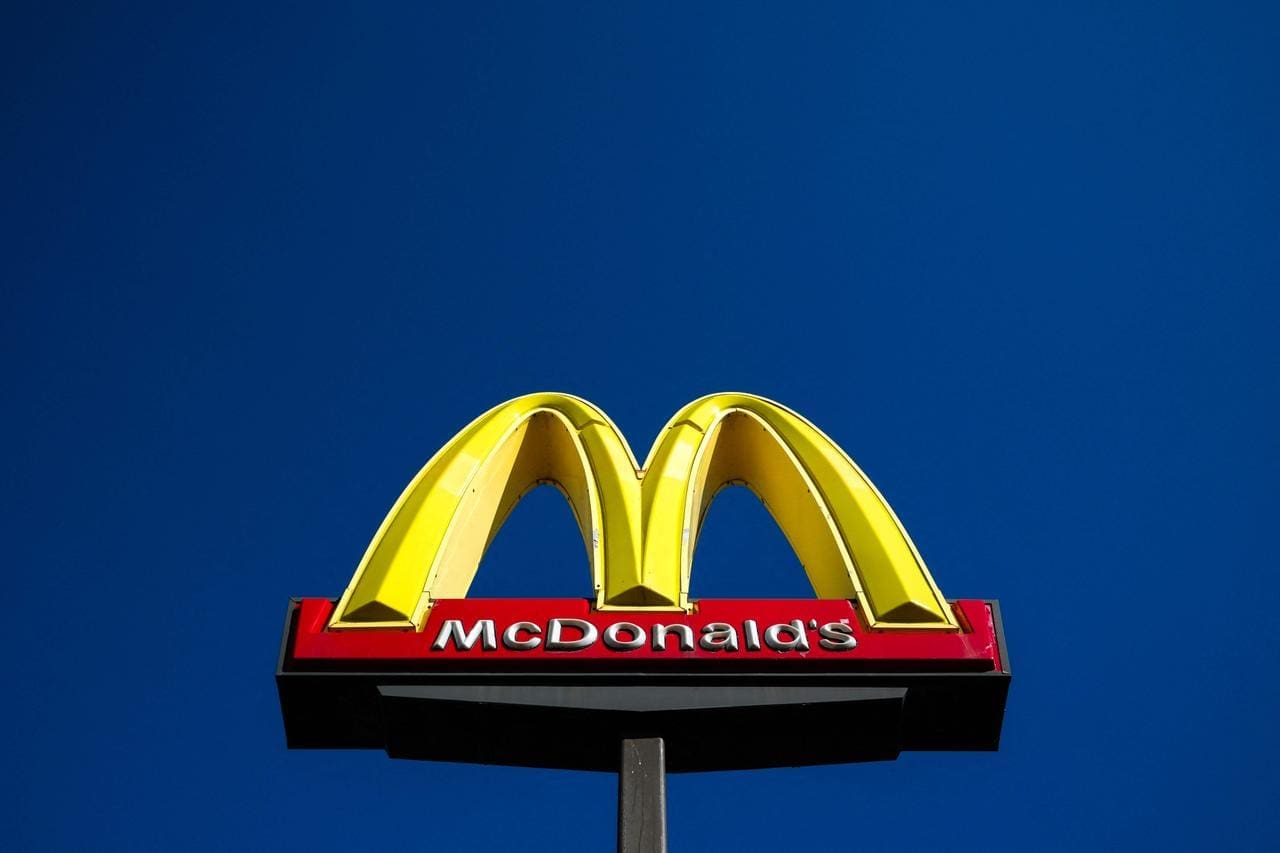 découvrez notre programme de régime mcdonald's sur 30 jours, une approche innovante pour savourer vos plats préférés tout en atteignant vos objectifs de santé. suivez nos conseils nutritionnels et astuces pour maximiser votre bien-être sans renoncer au plaisir de manger au fast-food. transformez votre alimentation avec équilibre et délectation !