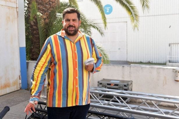 découvrez comment l'humoriste artus a réussi à perdre 35 kg en seulement 4 mois. conseils, méthodes et motivation : plongez dans son incroyable transformation physique !