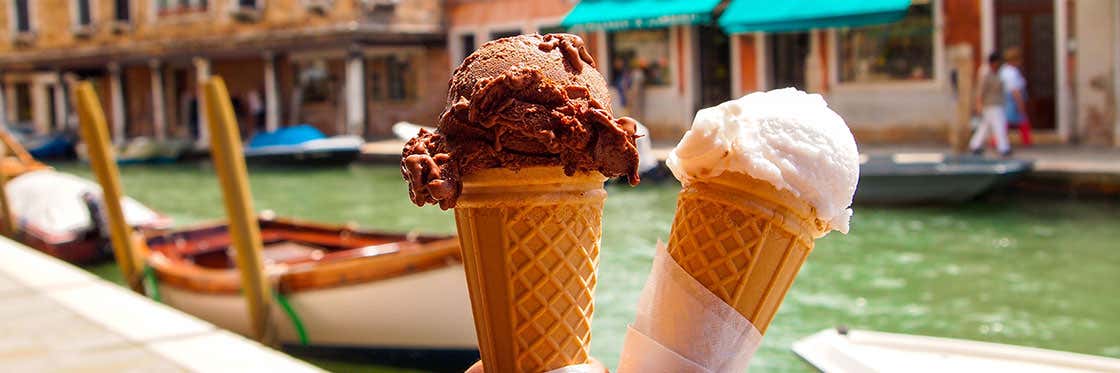 découvrez la gastronomie de venise : ses spécialités culinaires uniques, les meilleurs restaurants et conseils pour savourer la cuisine vénitienne authentique lors de votre prochain voyage.
