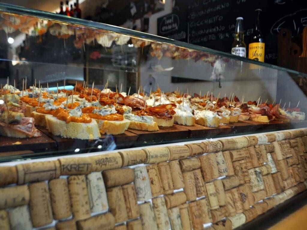 découvrez la gastronomie de venise : spécialités locales, restaurants incontournables et saveurs authentiques pour un voyage culinaire inoubliable dans la cité des doges.