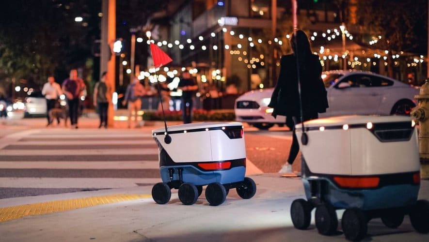 découvrez notre service de livraison par robot sur votre campus : rapide, écologique et pratique pour recevoir vos commandes directement où vous étudiez.