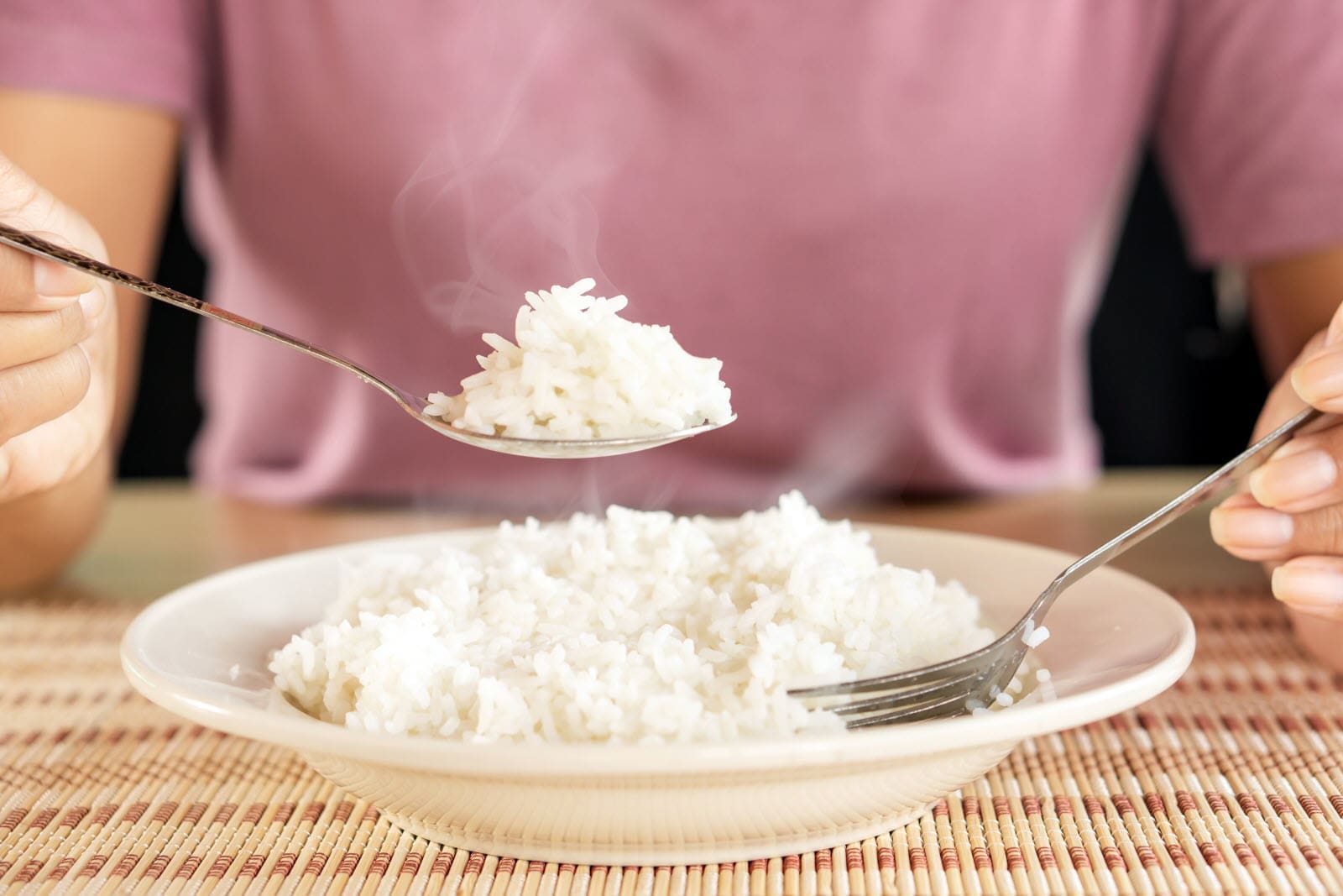 découvrez les risques associés à la consommation quotidienne de riz. analysez les impacts sur la santé, les potentiels contaminants et les conseils pour une alimentation équilibrée tout en savourant ce staple.