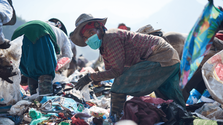 découvrez les causes et les conséquences de la crise alimentaire à katmandou, son impact sur la population locale et les solutions envisagées pour améliorer la sécurité alimentaire dans la capitale du népal.