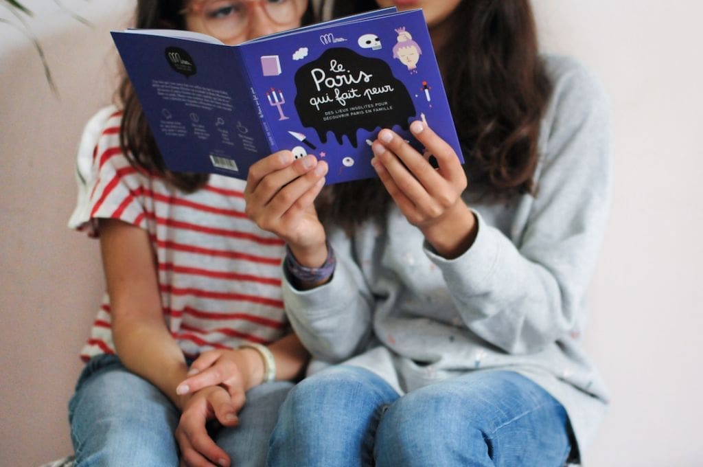 découvrez notre guide complet pour visiter paris en famille : idées d’activités, visites incontournables, conseils pratiques et bons plans pour petits et grands. préparez un séjour inoubliable à paris avec vos enfants !