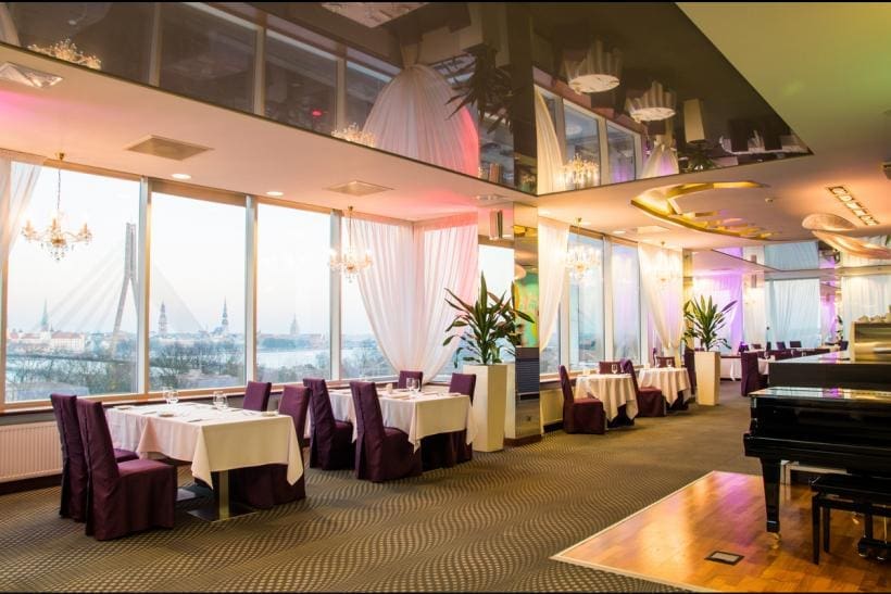 découvrez les meilleurs restaurants à riga : cuisine lettone, établissements tendance, adresses gastronomiques et endroits où savourer des saveurs locales dans la capitale de la lettonie.