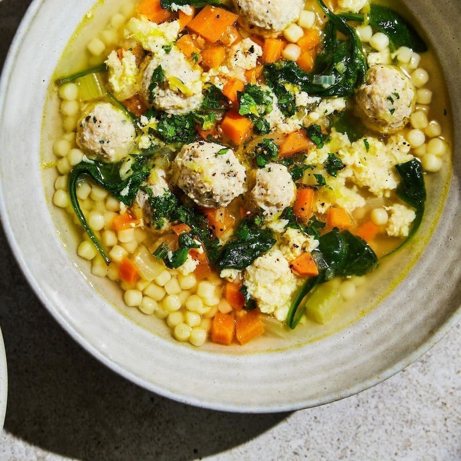 découvrez notre sélection de plats réconfortants, parfaits pour reprendre des forces après une maladie. des recettes faciles, savoureuses et nourrissantes pour retrouver énergie et bien-être.