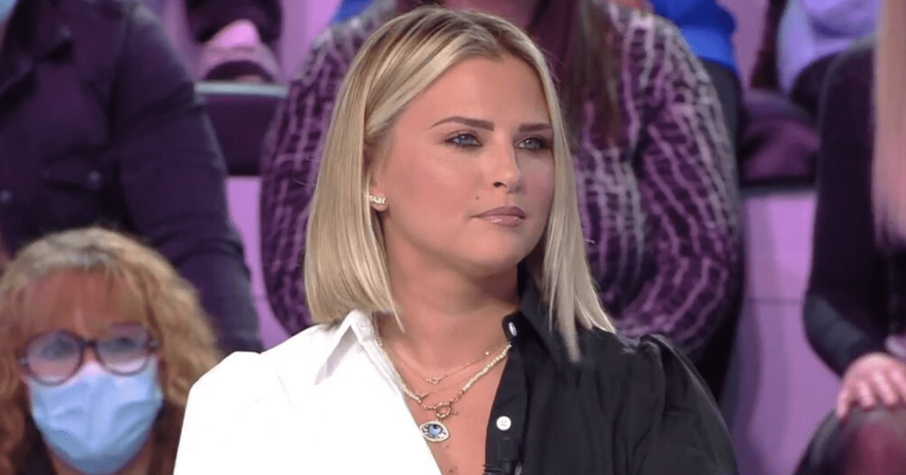 découvrez la transformation impressionnante de kelly vedovelli : évolution physique, style et carrière. plongez dans l’histoire de sa métamorphose et son impact dans les médias.