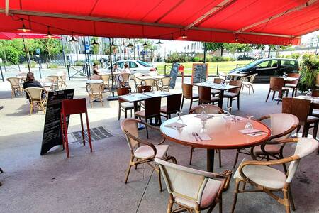 découvrez les meilleurs restaurants animés à bordeaux pour des soirées conviviales et festives, avec une ambiance chaleureuse et une cuisine savoureuse.