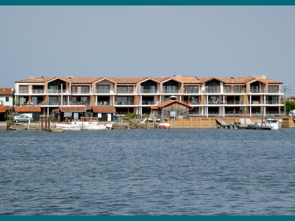 Maison de location de vacances à Arcachon avec terrasse et vue sur le bassin